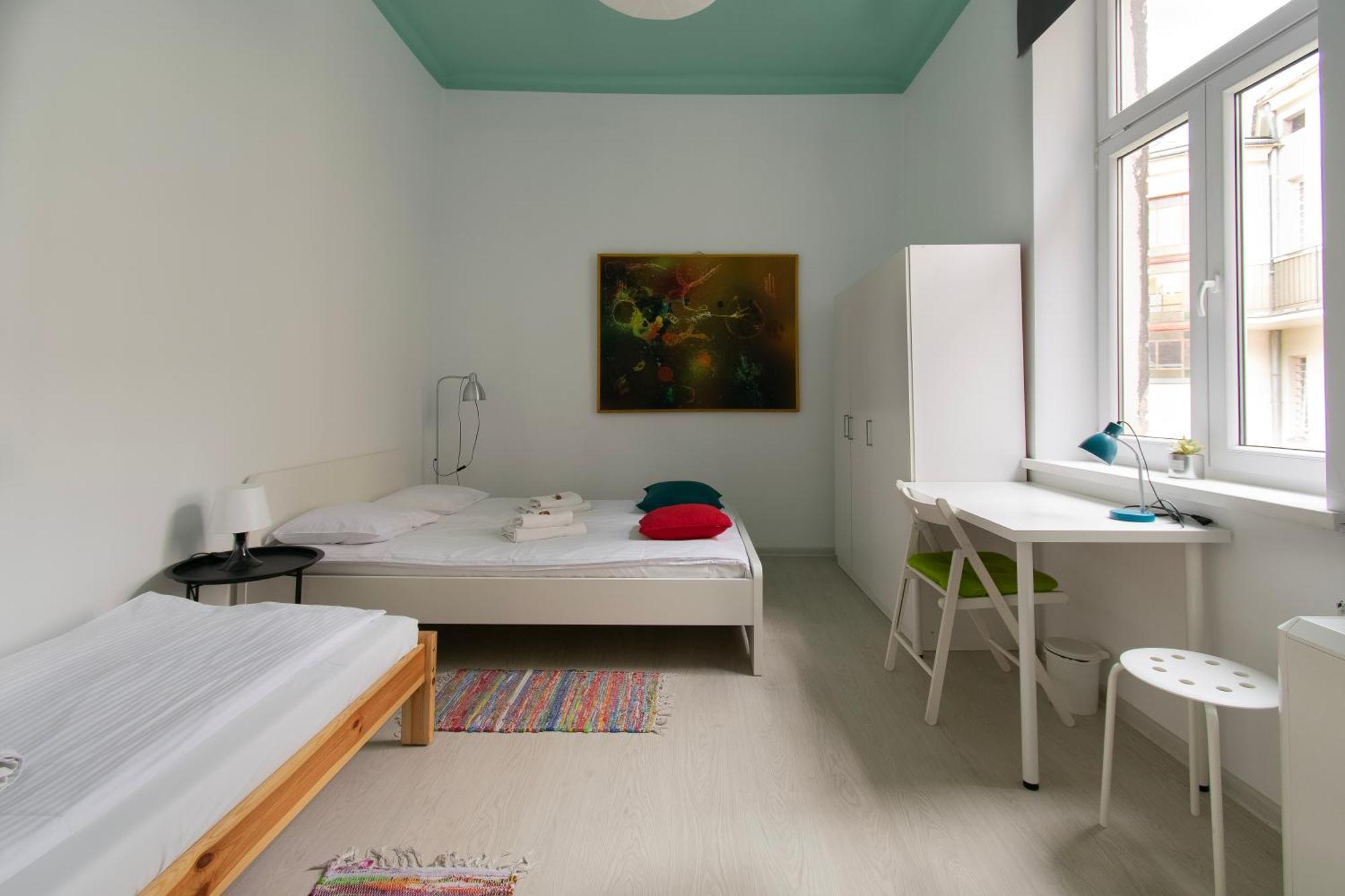 Light Apartment Zyblikiewicza Street كراكوفيا المظهر الخارجي الصورة